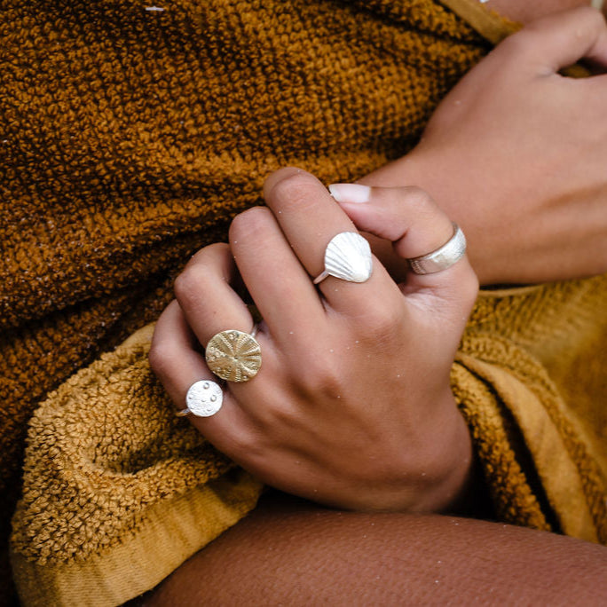 Clam Shell Ring