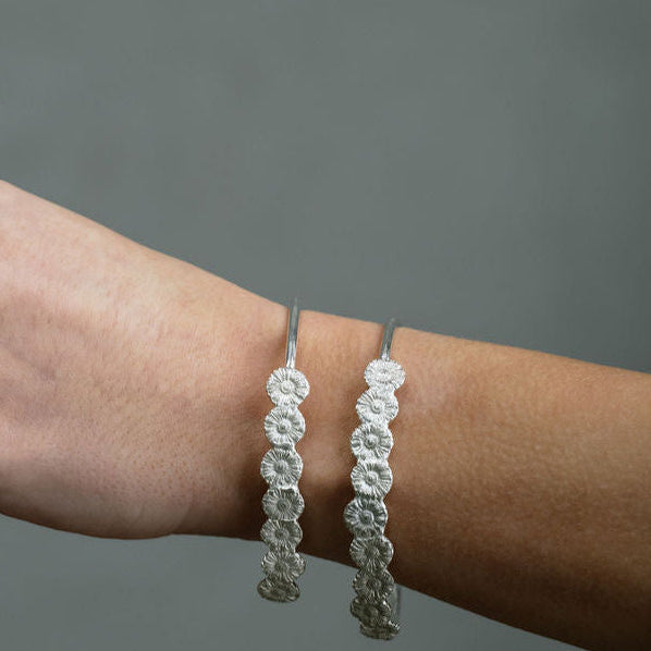 Daisy Chain Bangle