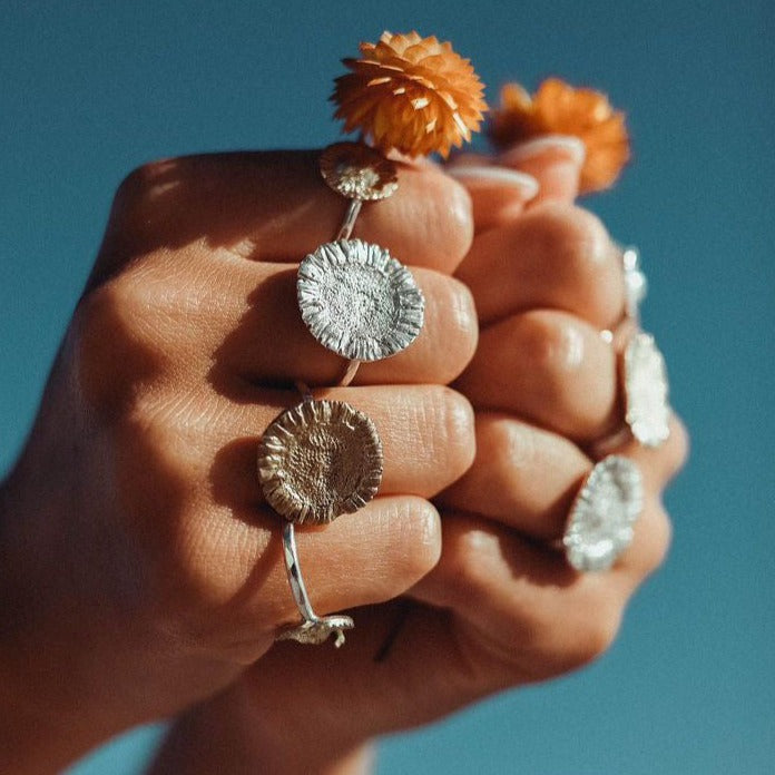 Seaside Daisy Ring