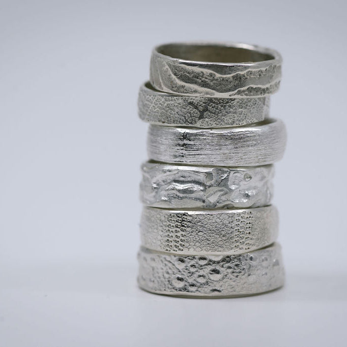 Subtle Mens Urchin Band